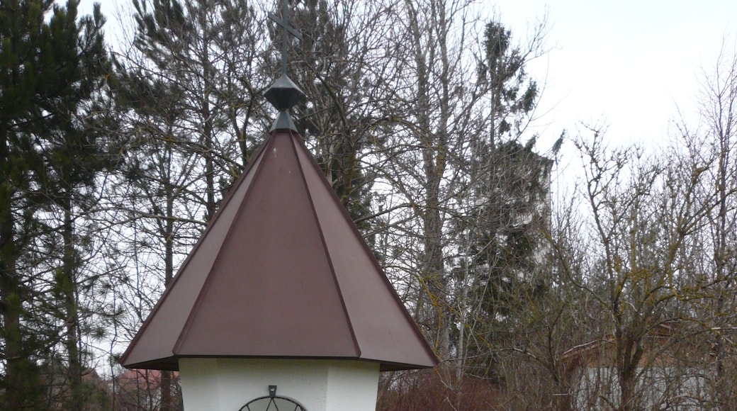 Bildstock in Aschheim, drei Figuren der Heiligen Maria, Franziskus und vermutlich Leonhard, 1987