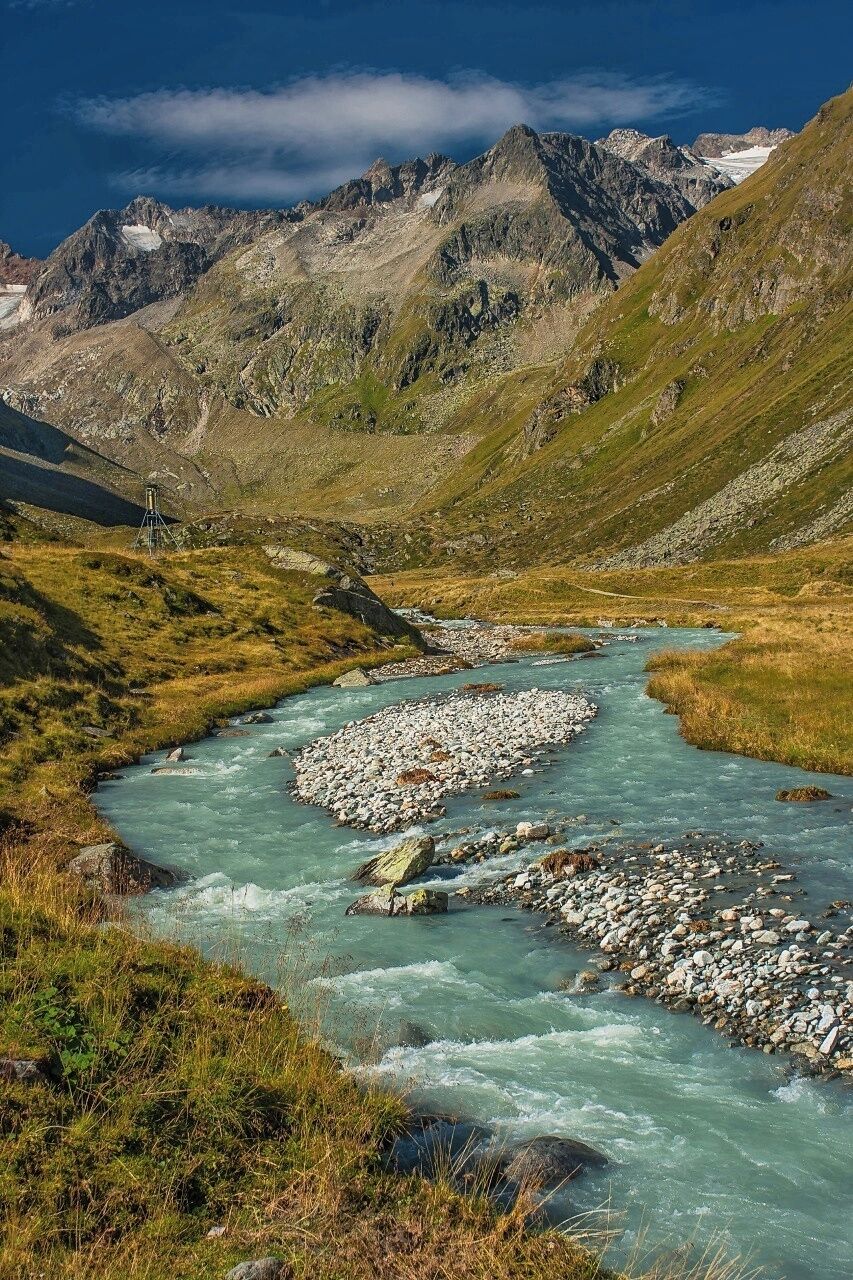 August 2017

Alpeiner Bach, Stubai Alps, Austria

View from the Franz-Senn Hut  (alt. 2.147 m) towards the valley of Alpeiner Bach creek. It is sourced by ice water from glaciers (in Stubai Alps called "Ferner") which gives them a wonderful natural colour. In the picture you can see the prominent Aperer Turm 2.827 m and few glances of the small glaciers covering the Stubai Alps ranges.