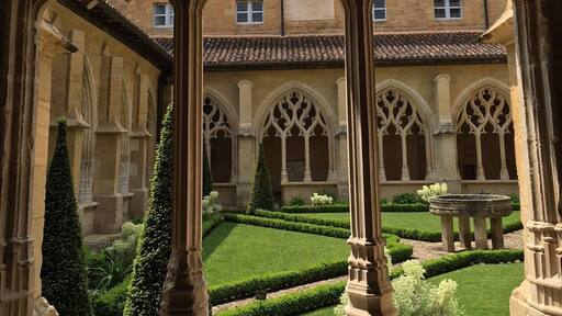 A hidden gem deep in the Dordogne, this UNESCO site in Cadouin is the perfect place to take a step back, reflect and find peace for an hour.