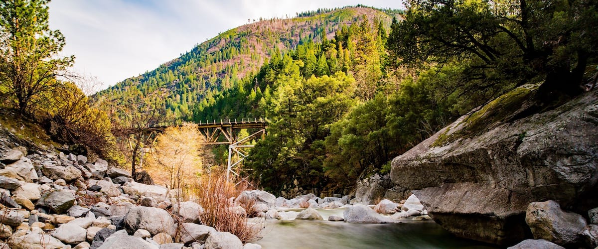 Scenic view of a rocky Feather River in California, USA