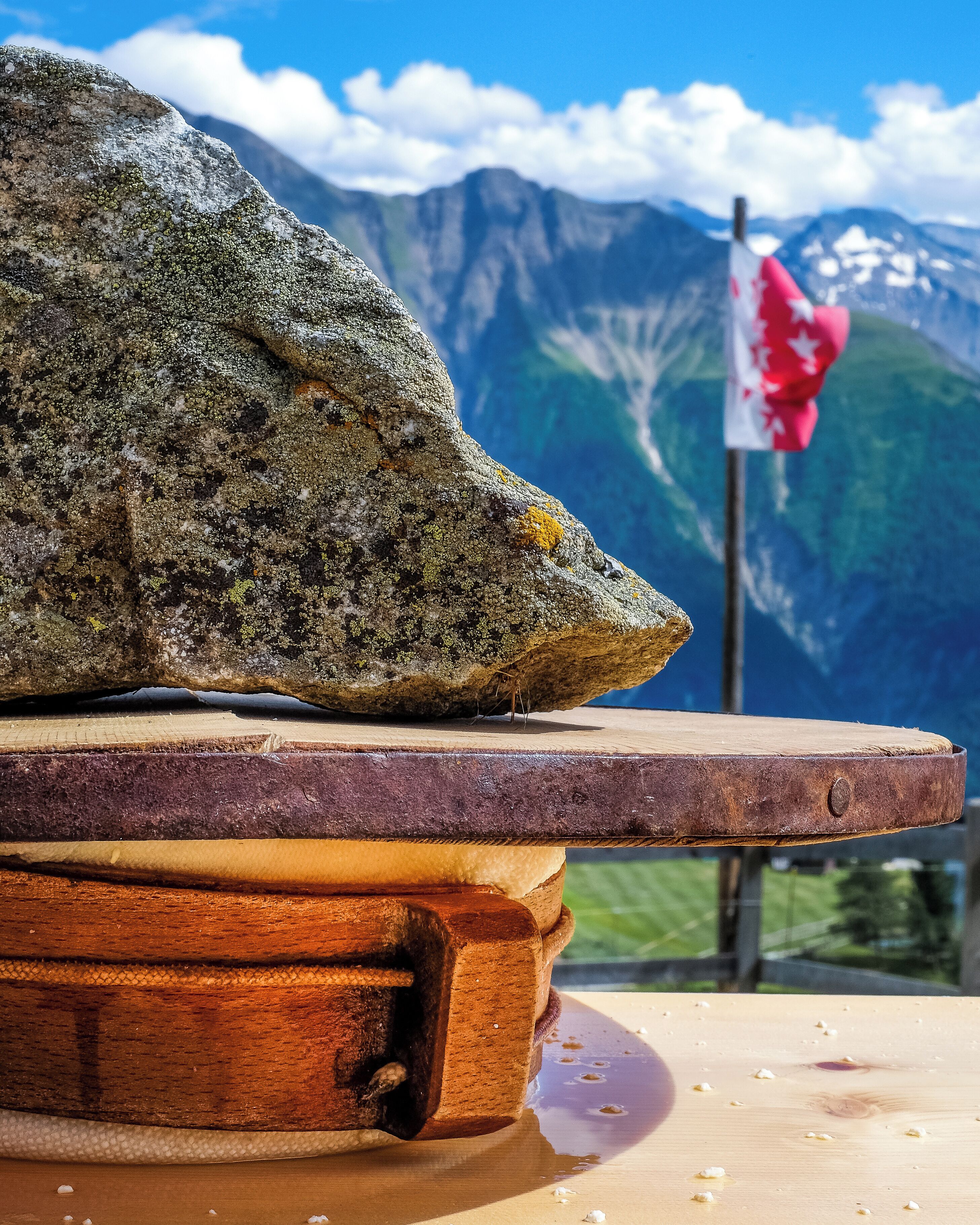 Traditional cheese making can still be experienced in Riederalp !
#culture