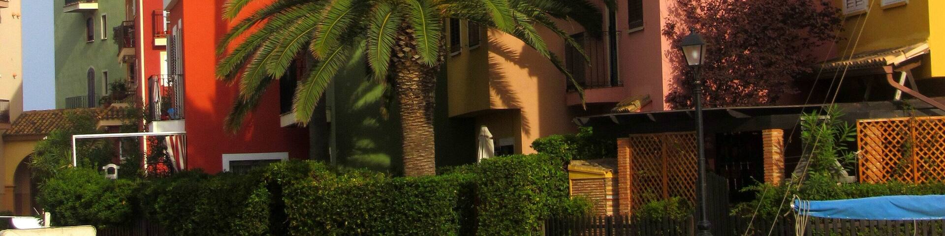 Port Saplaya is a small community and neighborhood on the outskirts of Valencia city. It has colorful buildings similar to Portofino in Italy, and tons of restaurants and ice cream parlors along its well maintained beach front.