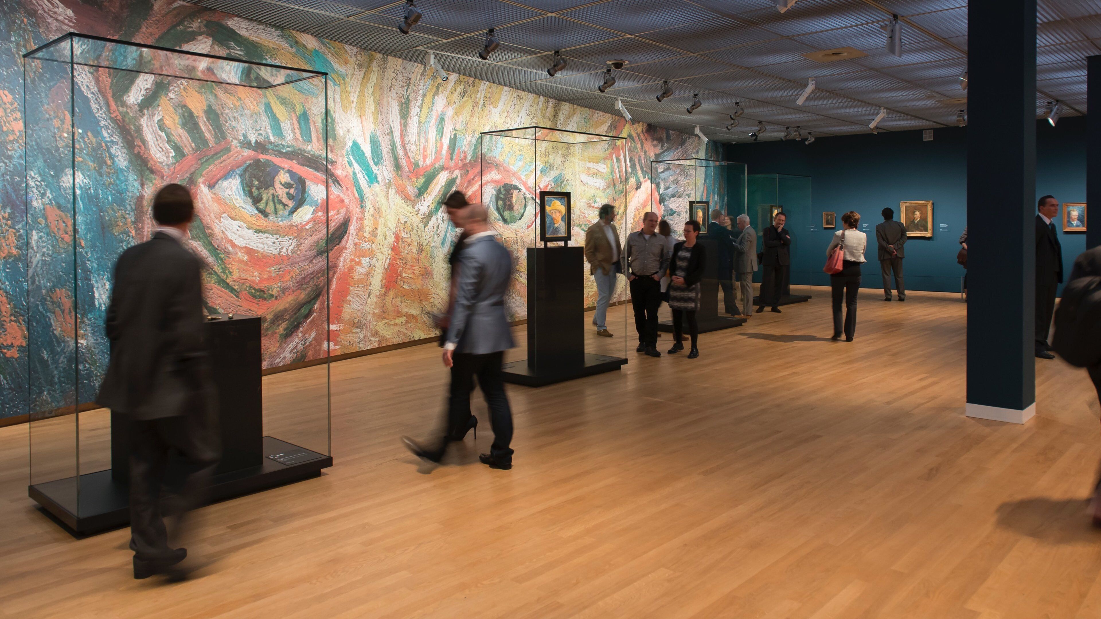 Museu Van Gogh caracterizando vistas internas