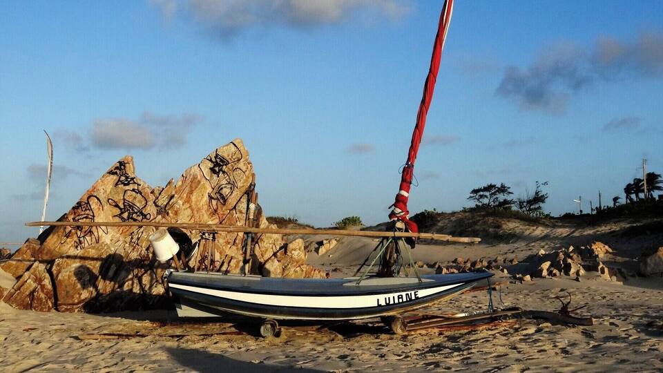 #Aquiraz #Beach
Walking on the beach
Jangada na Praia de Aquiraz.
Passeios pela praia no final do dia são sempre inspiradores.