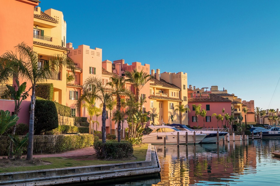 Sotogrande Port, Costa del Sol, Andalusia, Spain; Shutterstock ID 596000018; purchase_order: SP-1332 HA Batch 2 August 2018; Order: ; client: HomeAway; other: To be paid with HA budget