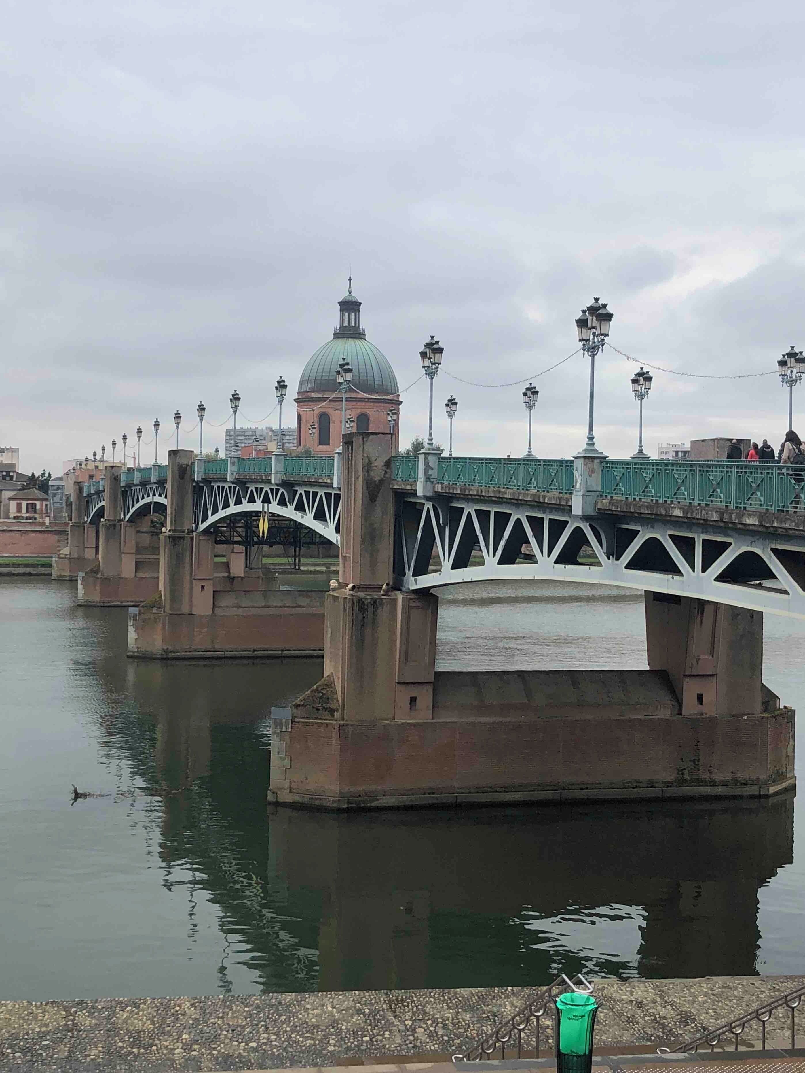 A famous bridge in Toulouse