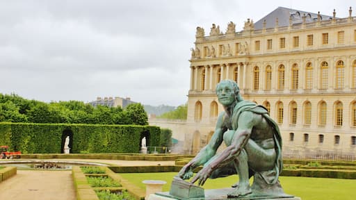 Versailles