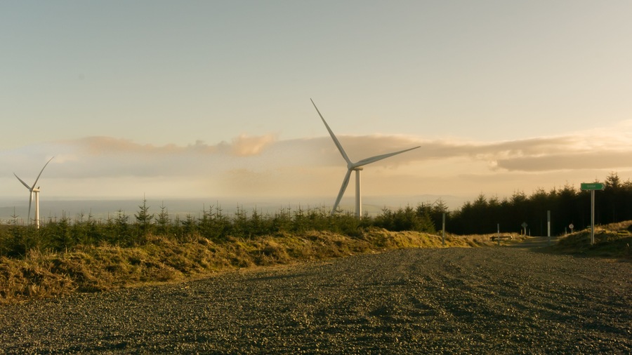 Irlandia okolice Arklow farma wiatrowa