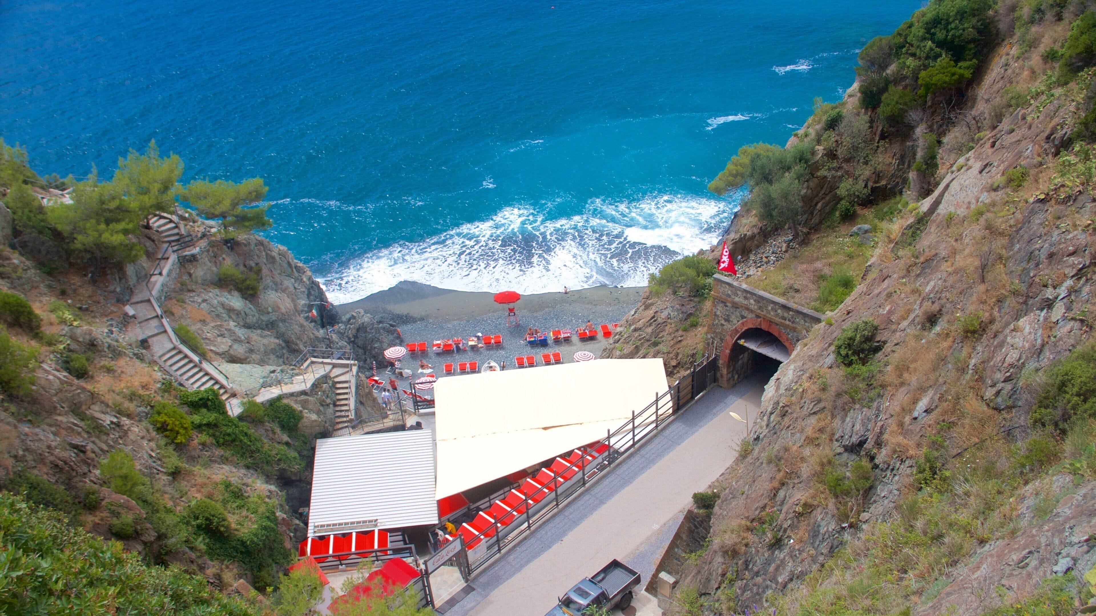 Celle Ligure fasiliteter samt strand, surfing og luksushotell eller resort