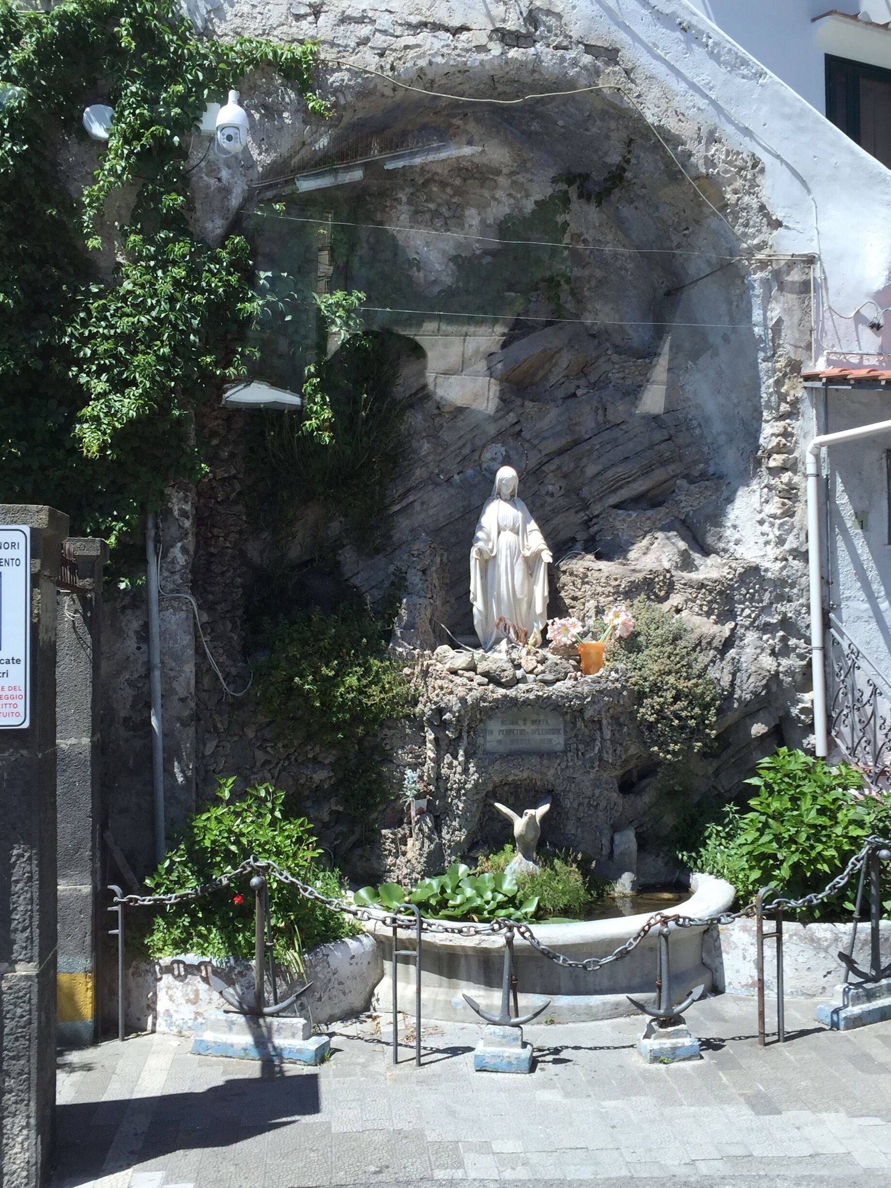 Visited the Amalfi coast Italy today.. Absolutely beautiful.