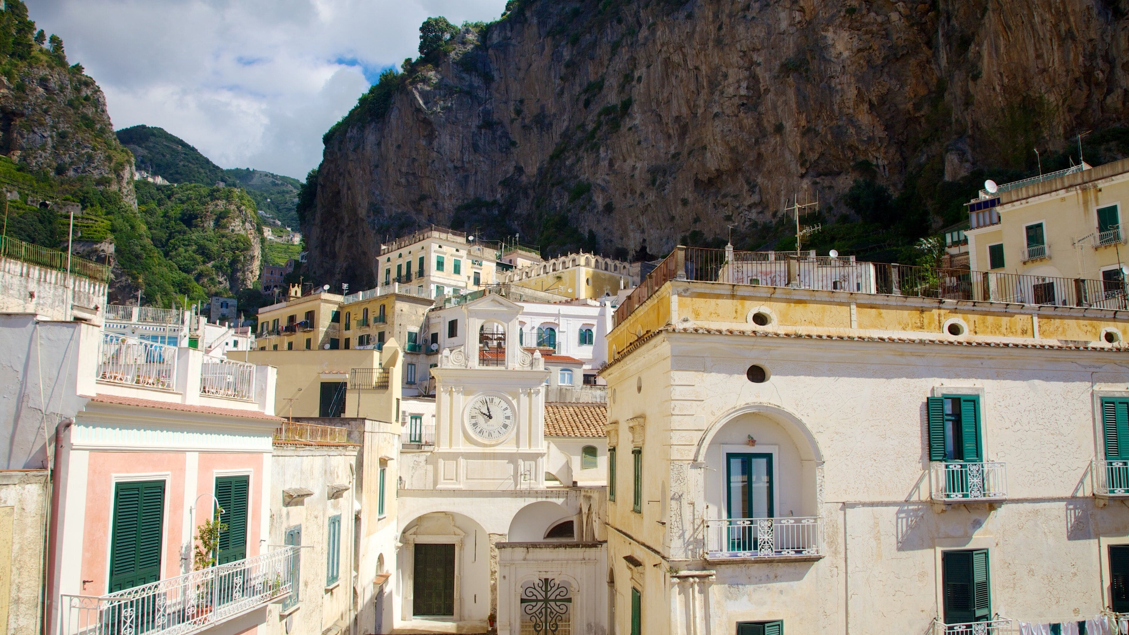 アトラーニ 表示 都市