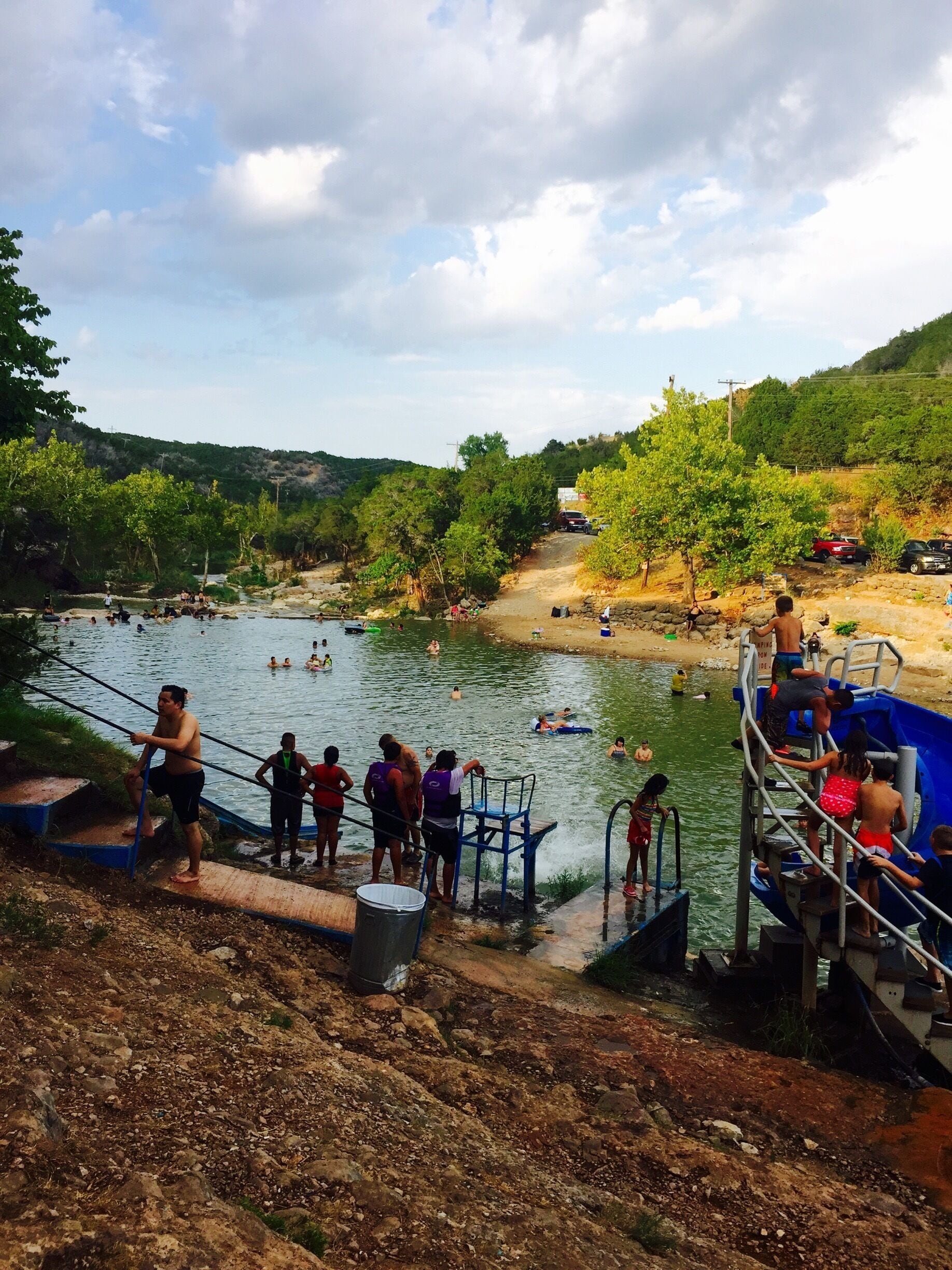 Great falls right outside Oklshoma city. The Turner Falls has a 77 ft drop and has a beautiful swimming area around it formed by the Honey Creek. Further down, right when you enter is s bigger swimming area where the flow is slightly stronger and enjoyable. There are places to dive, slides to jump in to the water and an awesome way to spend the entire day with your family. Entrance Fee is $12 per adult, and $6 per child! Camping available.
#weekendgetaway 