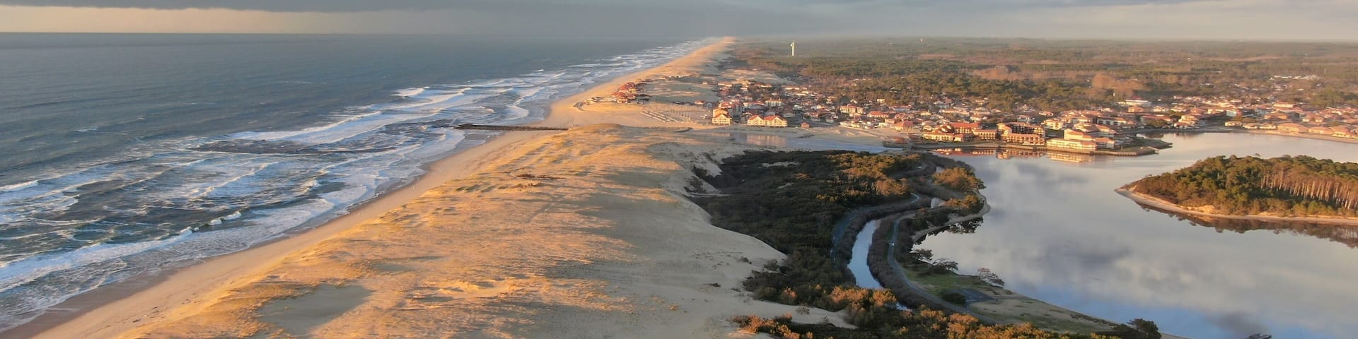 Vieux Boucau les Bains, vue aérienne drone lac marin ensoleillé fin de journée 09FEVRIER2021 Riin Inspiration