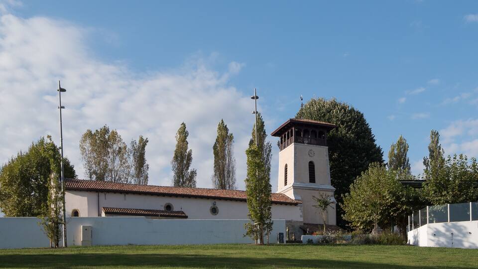 L'église du village d'Arcangues, au Pays Basque