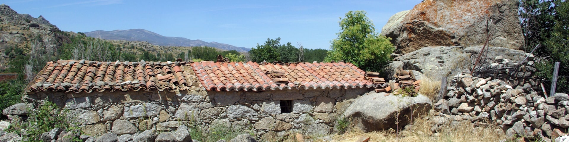 Popular architecture in Villaviciosa (Solosancho, Ávila, Spain)