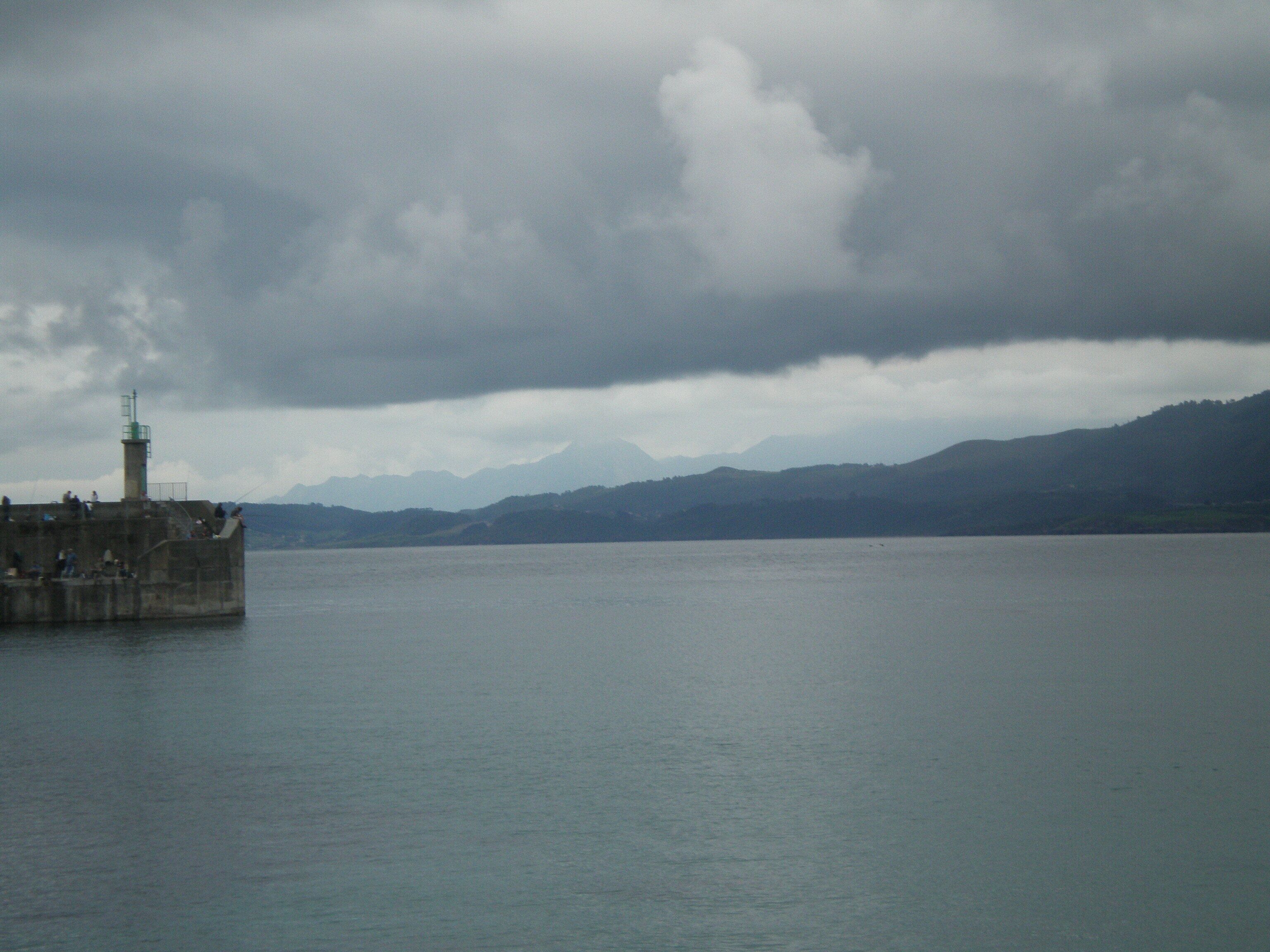 entre les nubes, los picos