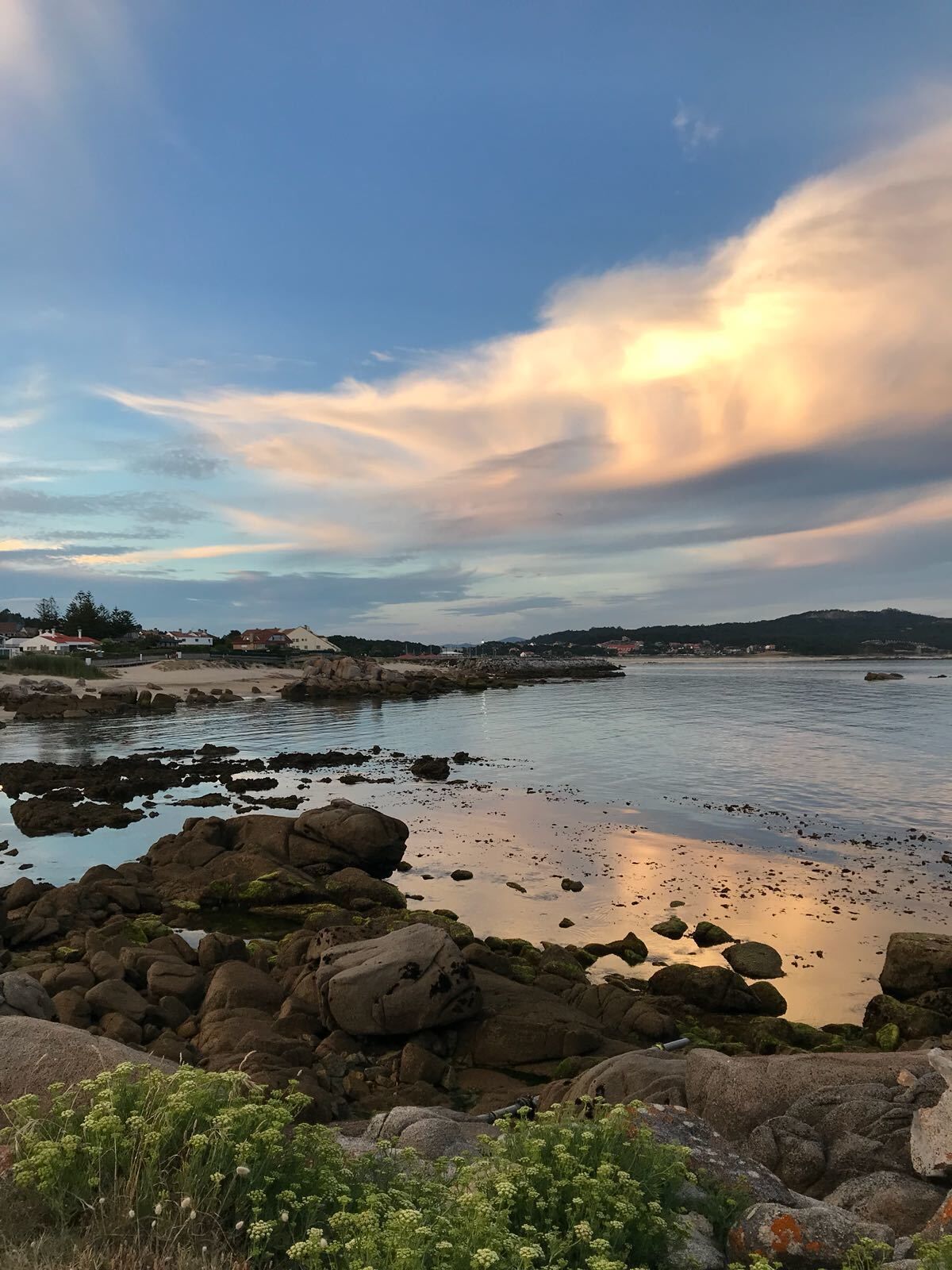 Sunset in Praia Barrosa, San Vicente do Mar (O Grove) #WeLoveOurMarkets #lifeatexpedia