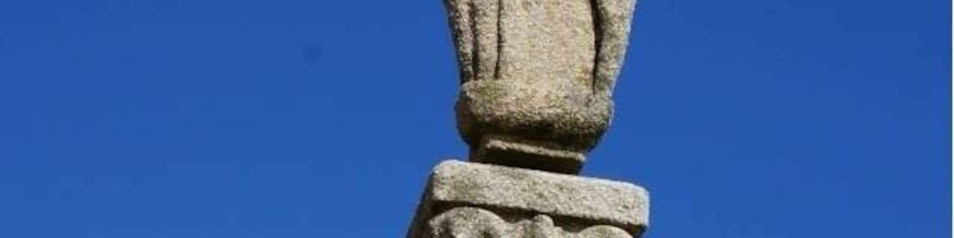 Cruceiros are everywhere in Galicia, stone crosses on a high stone pole having various significations. Typically with Jesus on one side and Mary on the other but this varies. Some will date back to the 14th century, some are as recent as from the late 19th or early 20th. Typically posted at intersections locals will tell you they keep away bad spirits and help you make the right choices in life. But you will also find them on many squares and there are probably many other social, religious dimensions to them. With the frequent rains in the region most of them look older than they probably are as the stobe has withered away but they still are remarkable little things.