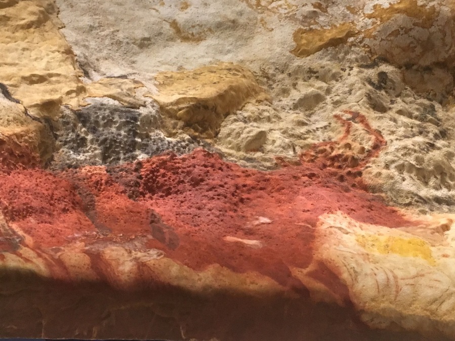 Lascaux 4
Paleolithic wall paintings in Dordogne
France not far from
Perigueux in Périgord