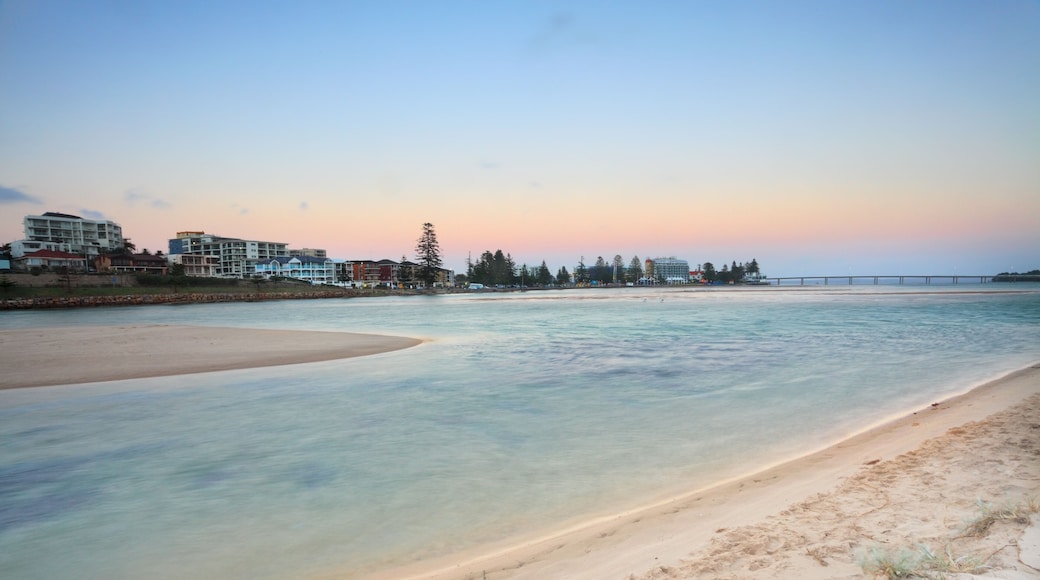 The Entrance Channel, Australia