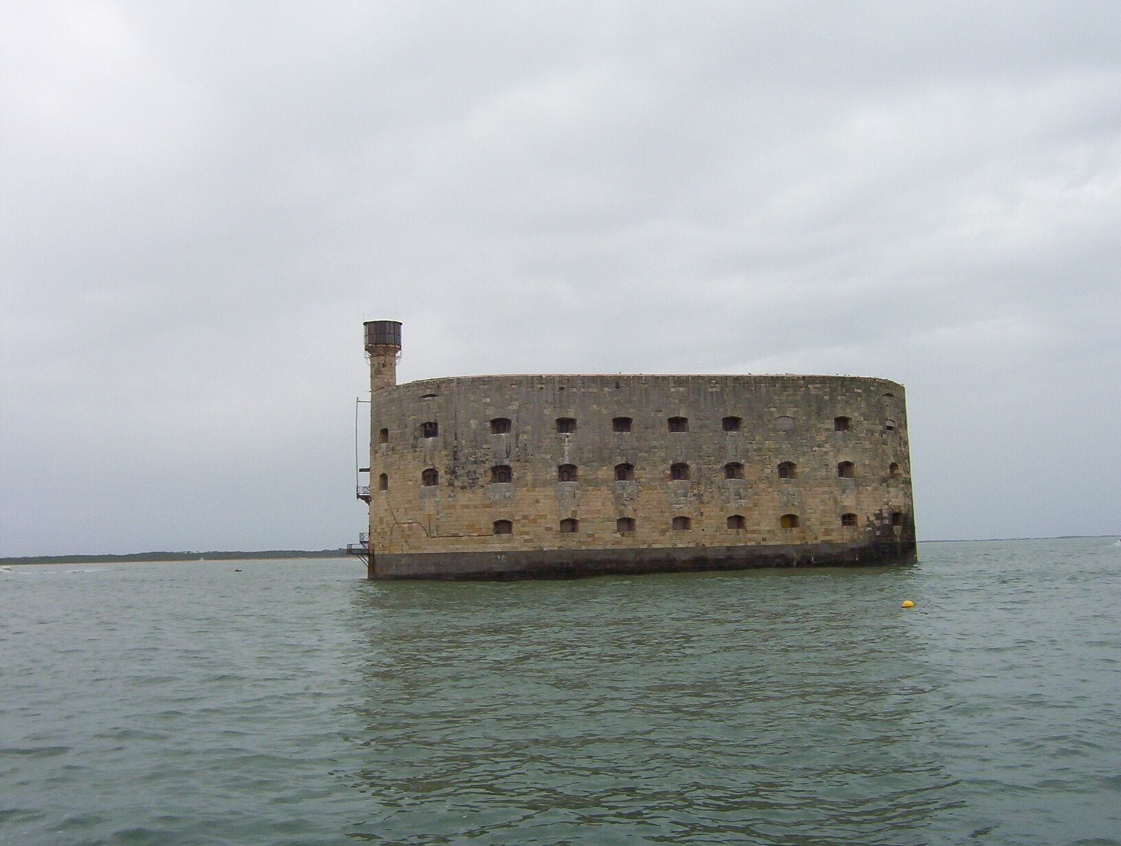 This building is inscrit au titre des Monuments Historiques. It is indexed in the Base Mérimée, a database of architectural heritage maintained by the French Ministry of Culture, under the reference PA00104714 .