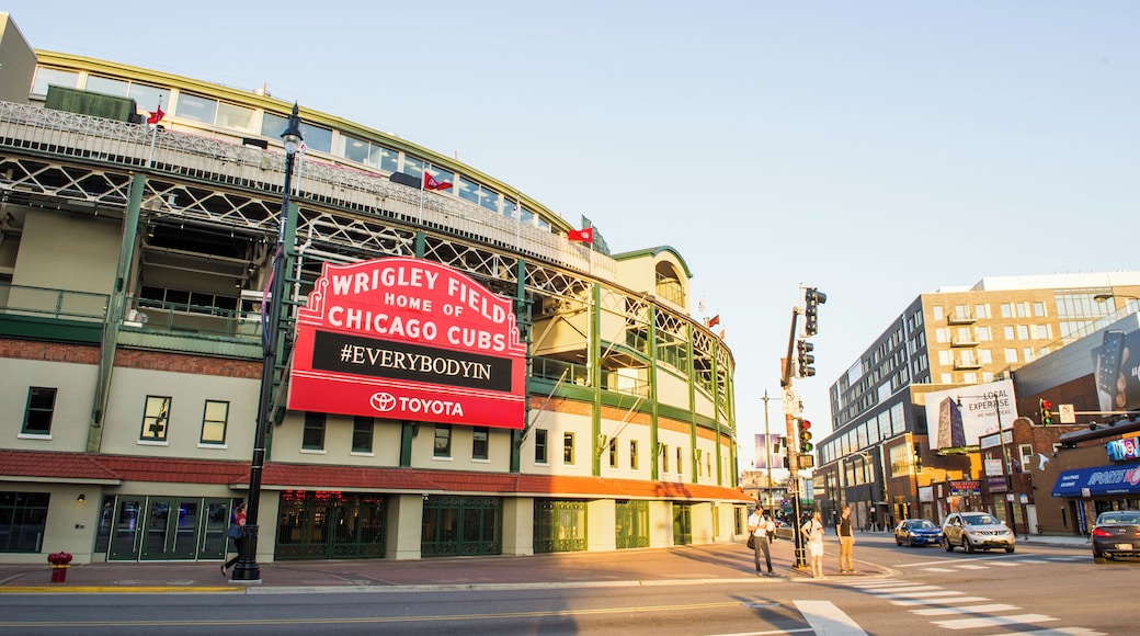 Chicago_WrigleyField_6034754_05