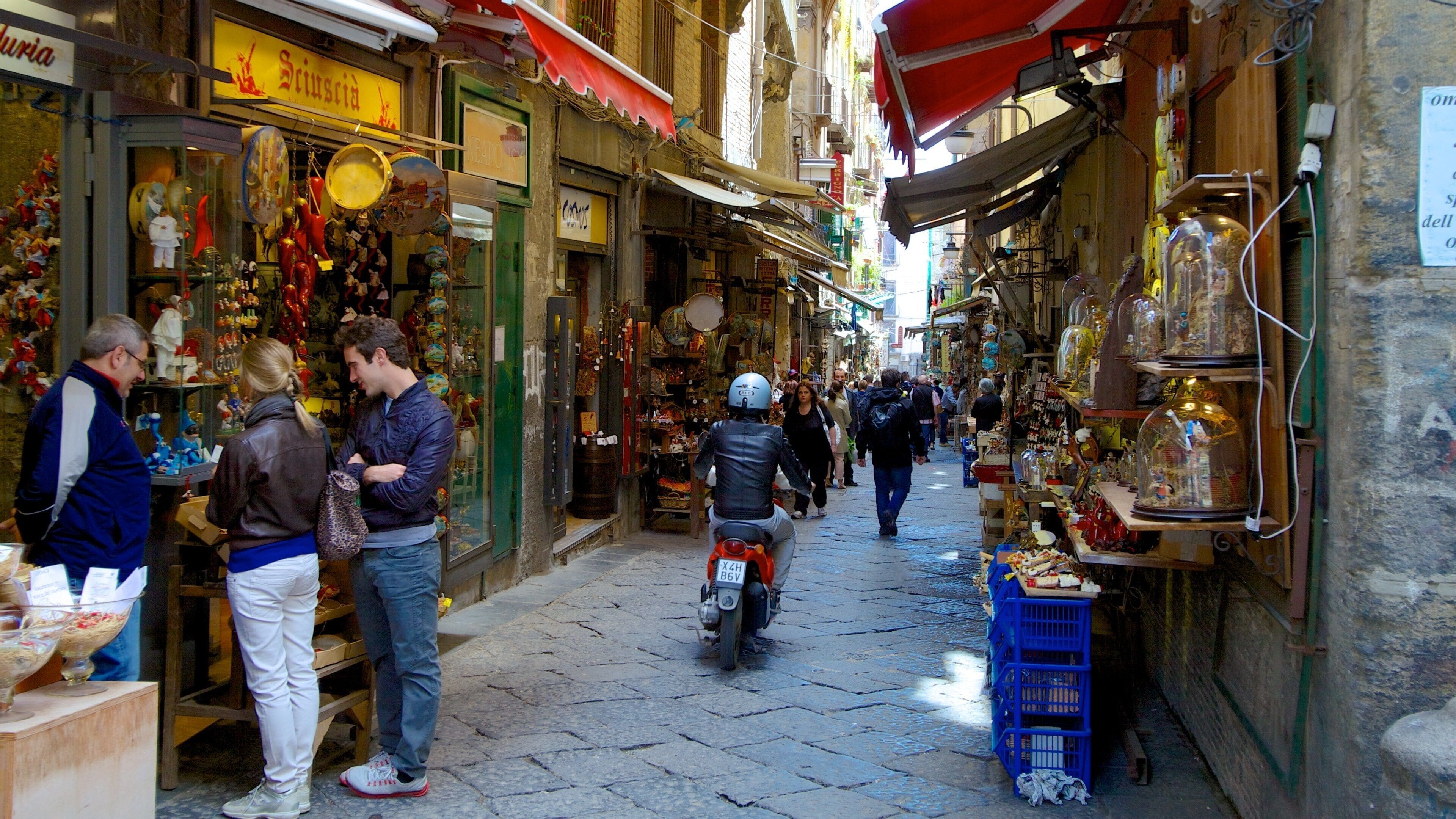 Naples showing street scenes, shopping and a city