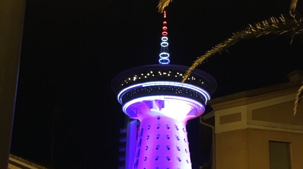 Le phare de palavas dans lequel on peut manger en tournant !