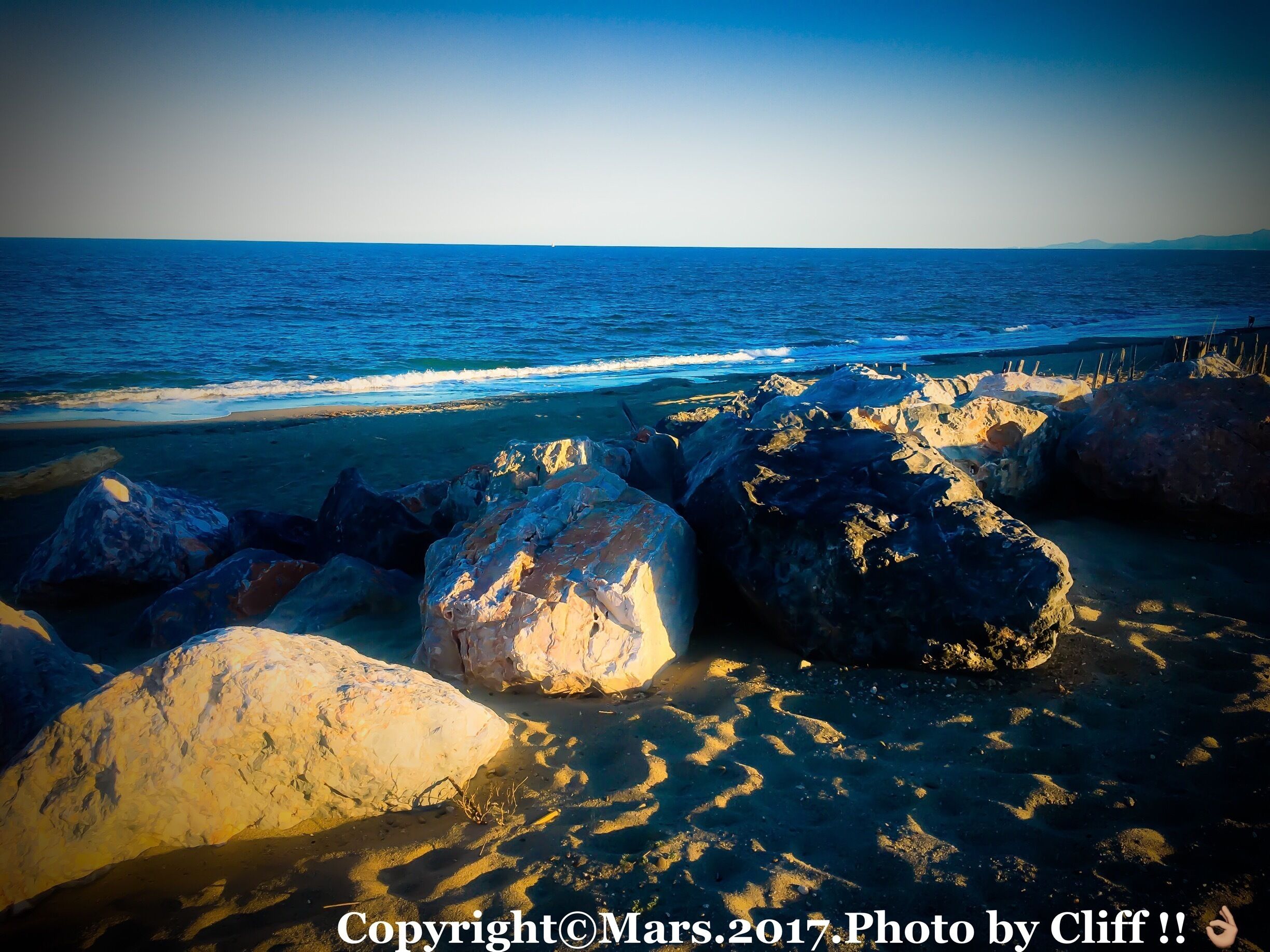 #me #clouds #only #sable #rocher #rock #sea #bluesky #playa #mer #water #pictureoftheday #myiphone6Splus #photography 