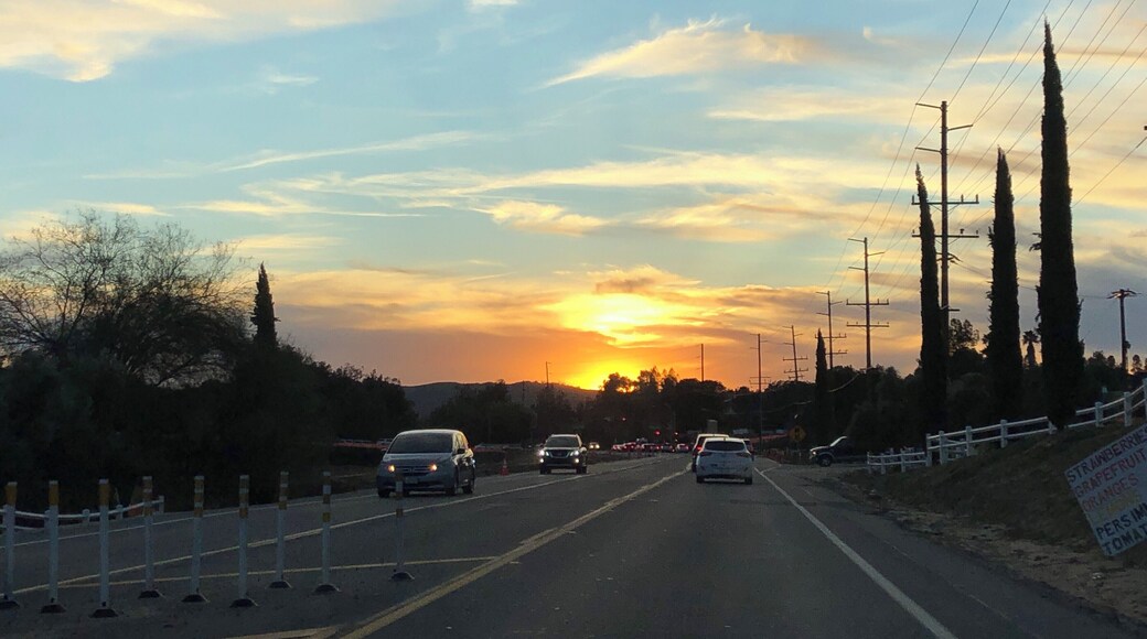 Sunset while driving in Temecula, Ca (01/2020)