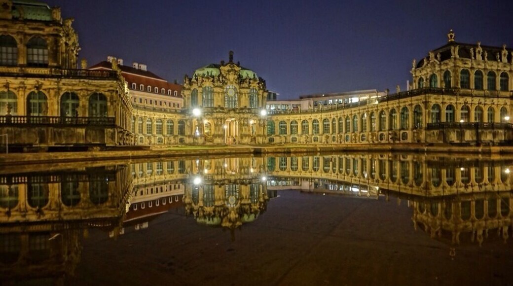 Situated just next to the Royal Palace and Opera House this is the Glockenspiel building at night. During the day it's busy with tourists and locals hanging out in the lovely greenspaces. By night it's almost deserted and you have free reign. All I the buildings are art galleries with various different exhibits if you visit during the day. *free admission to the grounds only