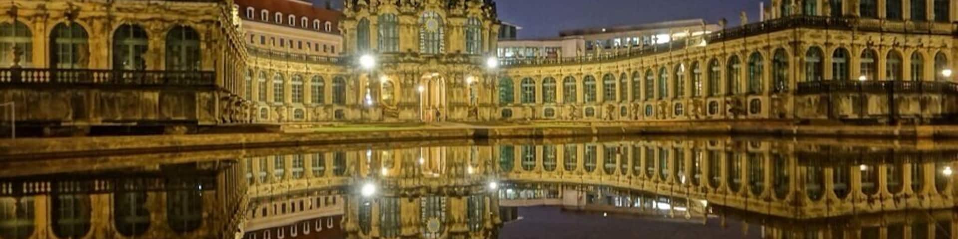 Situated just next to the Royal Palace and Opera House this is the Glockenspiel building at night. During the day it's busy with tourists and locals hanging out in the lovely greenspaces. By night it's almost deserted and you have free reign. All I the buildings are art galleries with various different exhibits if you visit during the day. *free admission to the grounds only