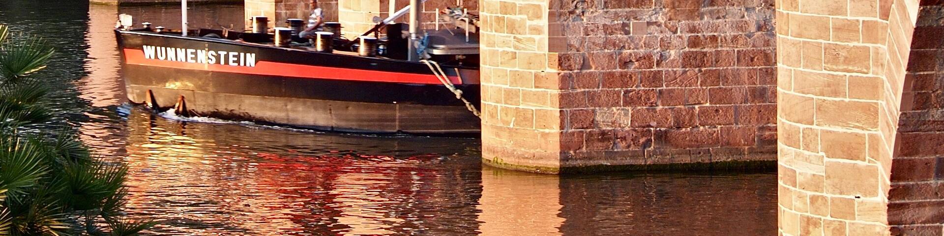 Alte Brücke, Heidelberg, Germany.
