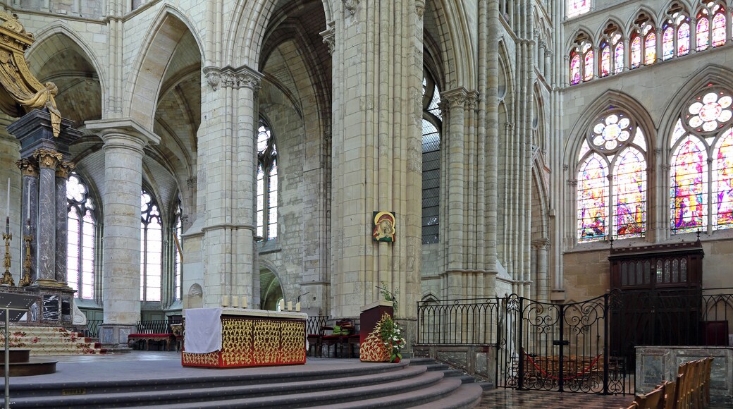Châlons-en-Champagne (Marne department, France): interior of Saint Étienne cathedral