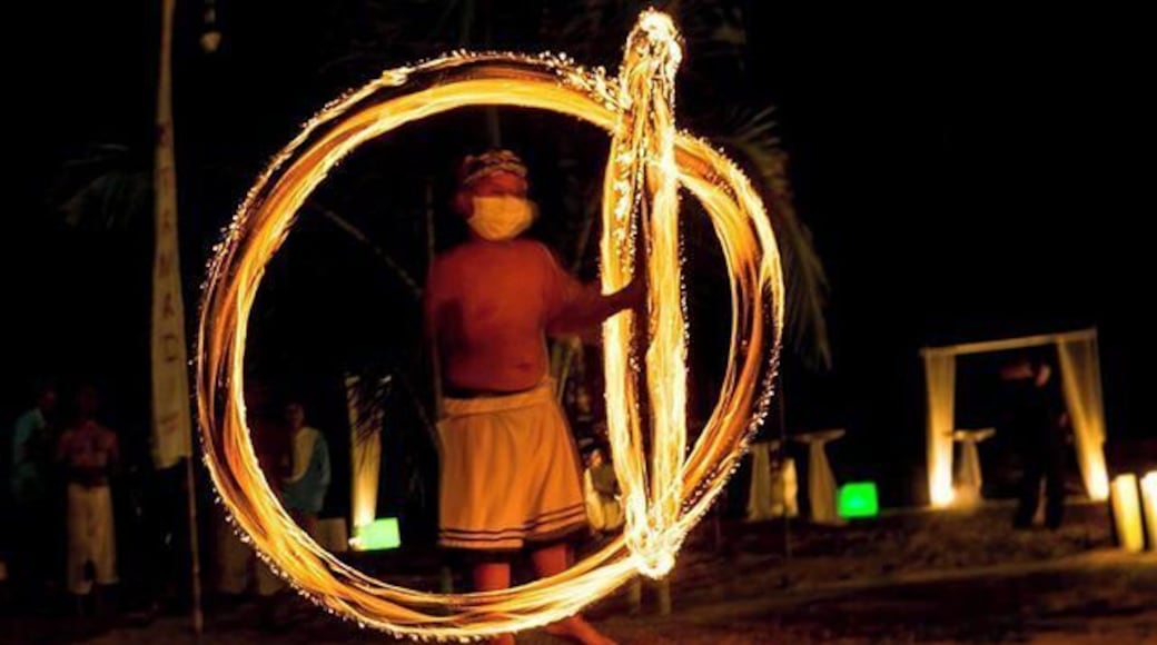 The last 4-5 days we have explored the Phang Nga region in Thailand. Here's a shot from the first nights fire dance! @amazingthainess #Thailand #firedance