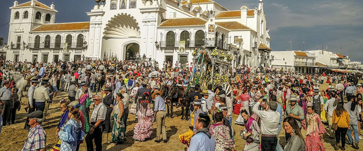 El Rocío is one of the oldest traditions in Spain, with some documents showing that started in the 1330's. People dress up in the traditional customes and walk or horse ride for days to celebrate our lady of Rocío. This celebration shows the core of the andalusian #culture.