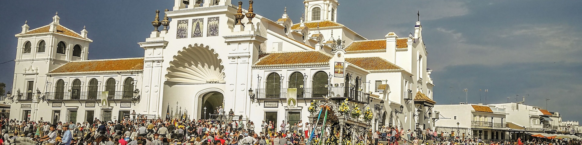 El Rocío is one of the oldest traditions in Spain, with some documents showing that started in the 1330's. People dress up in the traditional customes and walk or horse ride for days to celebrate our lady of Rocío. This celebration shows the core of the andalusian #culture.