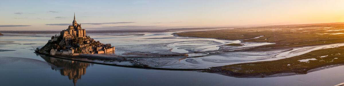 Le Mont-Saint-Michel Frankreich / Normandie zur Grenze der Bretagne.