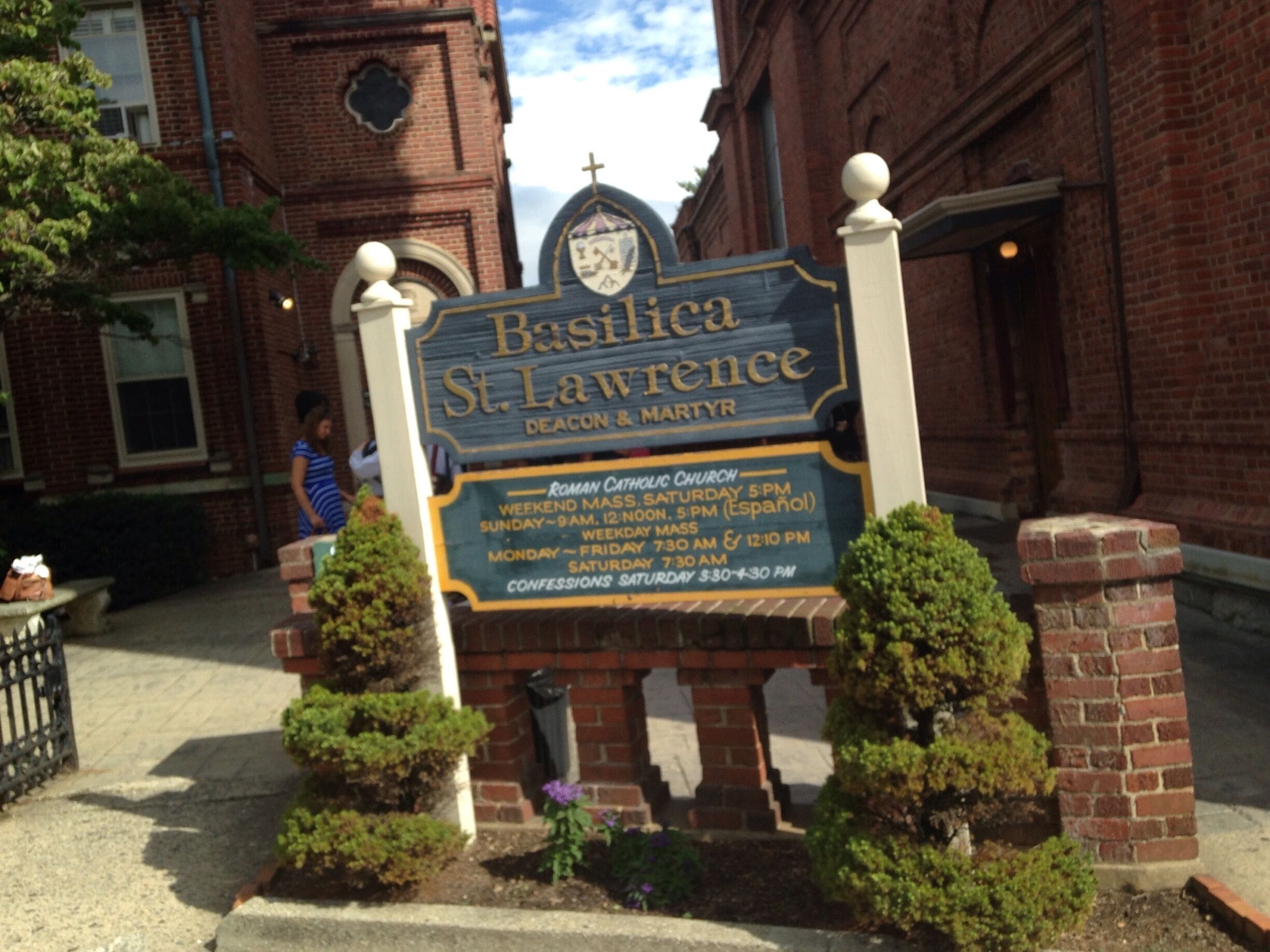 A guilded age crafted Basilica in the inner city of Asheville, North Carolina. Stain glass windows were amazing and the Last Supper presentation are beyond words. This must be seen if visiting Asheville.