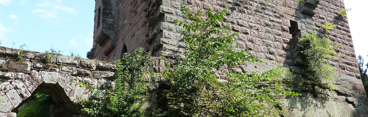 côté droit du château