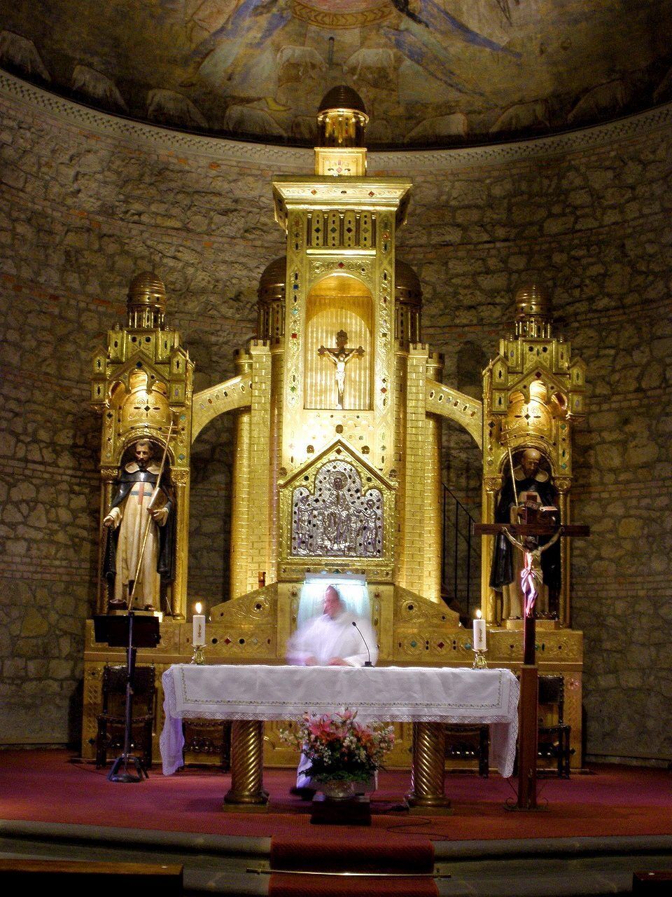 Iglesia de la Santísima Trinidad (PP Trinitarios), en Algorta, Gecho (Vizcaya)