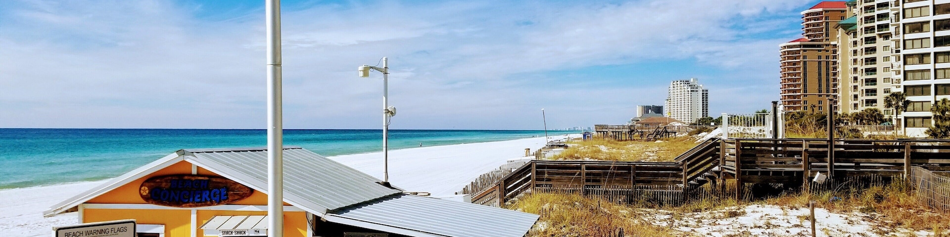 Best beach spot on the Emerald Coast! Tip: Coming here Thanksgiving week ensures a quiet and exclusive vacation (notice how empty the beach is!)
#BeachTips #beach #emeraldcoast #sea #ocean #beachhouse #treat #relax