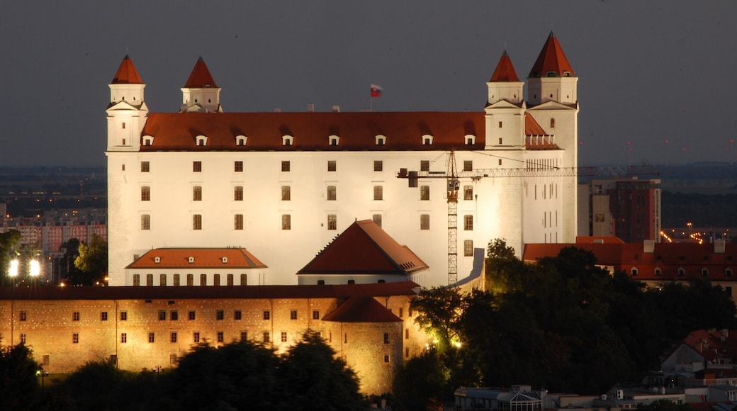Bratislava castle at dusk.
Image was taken from the steps at the entrance to the Slavín War memorial and military cemetery.
#LoveMyTown #architecture