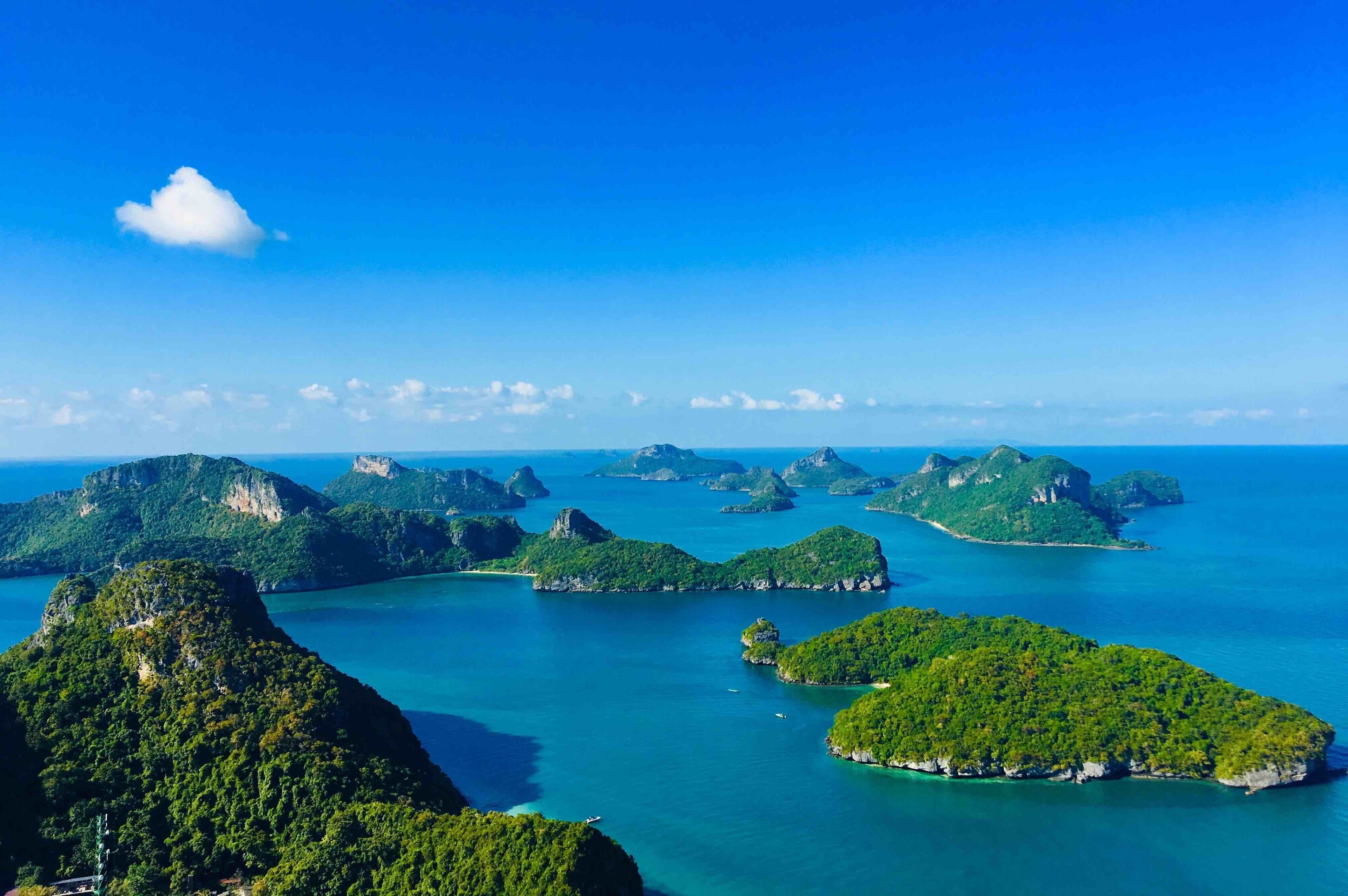 Well worth the effort to climb to the view point.
#thailand #kohphangan #backpacking #travel
