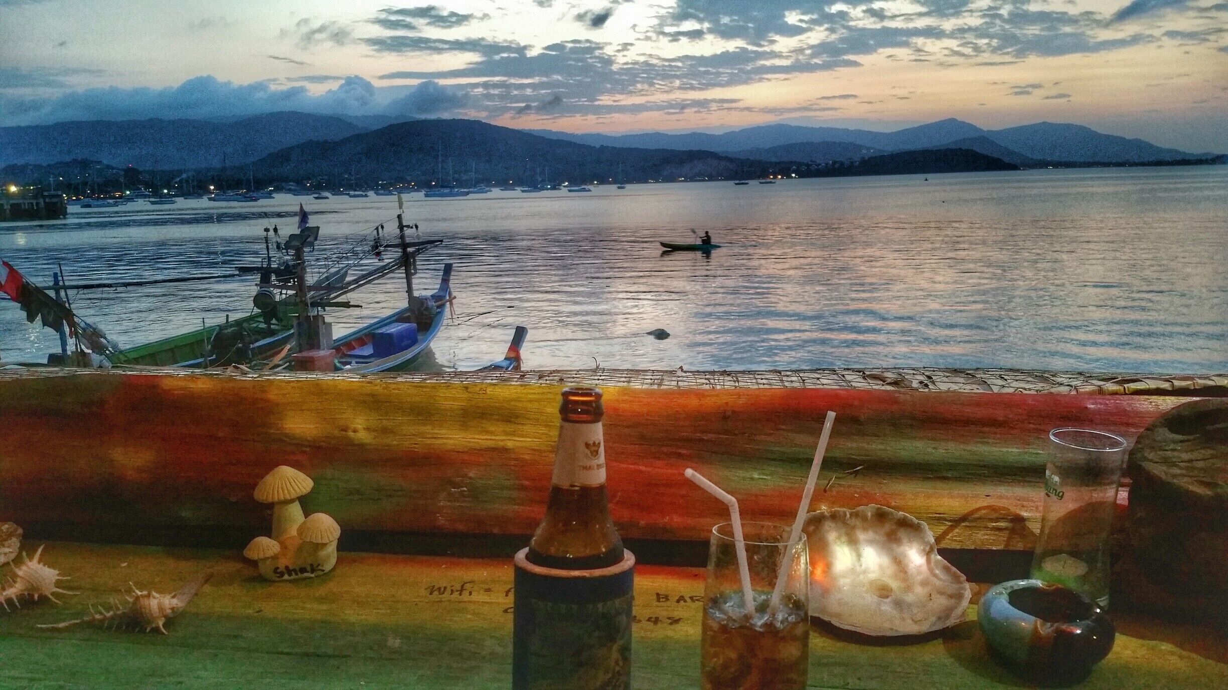 One of our favourite places to sit, have a Singha, Sangsom Diet Coke and watch the sun go down is the Fishermans Reggie Bar, not far from the Big Buddha in Koh Samui. Great friendly service too! ‪#‎bigbuddha‬ ‪#‎kohsamui‬