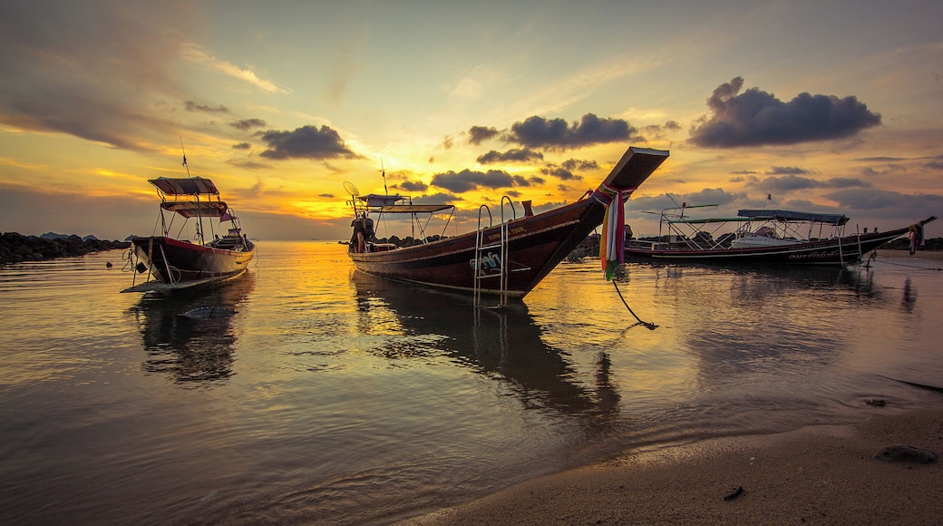 Most of the places worth seeing on Koh Samui are on the East and North coast so took a bit of a trek to get to this beach on the west coast to enjoy some cocktails at sunset.