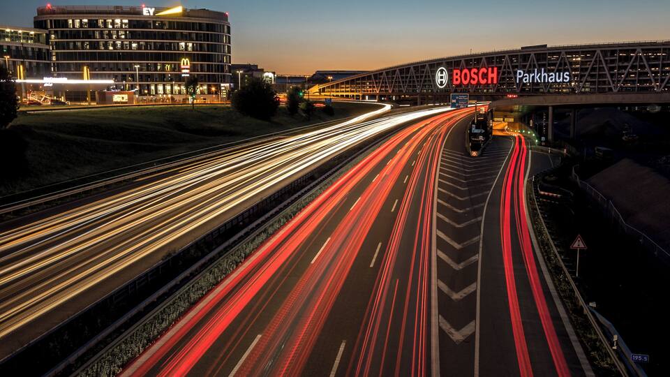 Just above the A8 near Stuttgart airport you can find the parking that stretches over the highway. Great place for car light trails, best photographed at the blue hour. Here after sunset, never tried if pre sunrise could also work.