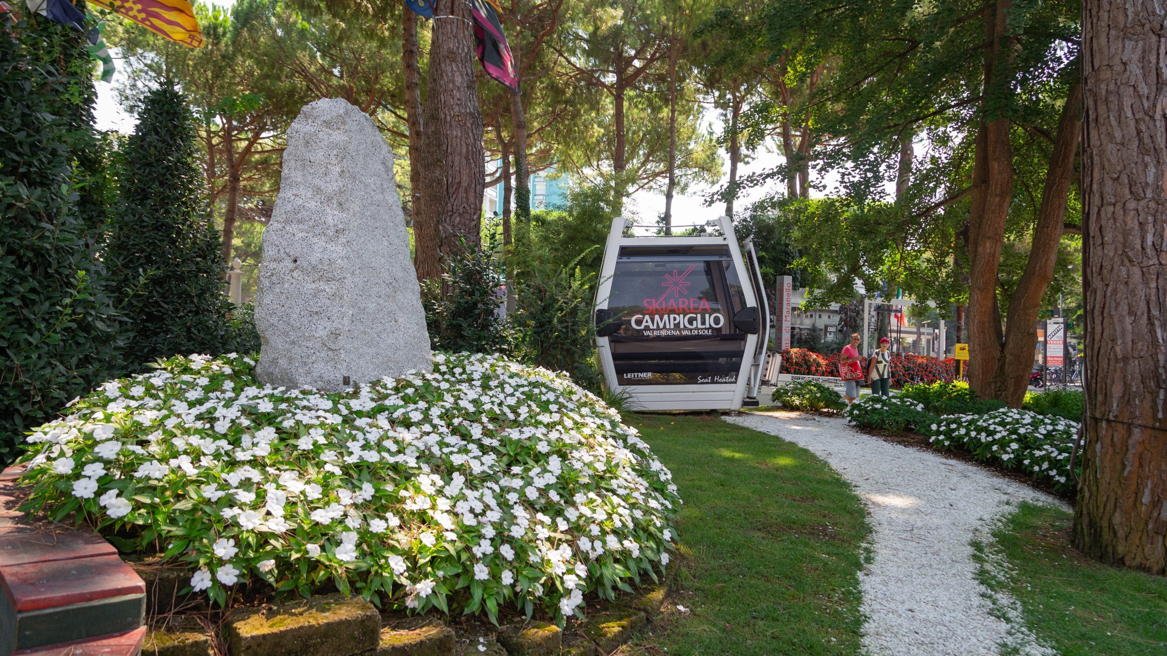 Milano Marittima featuring flowers and a garden
