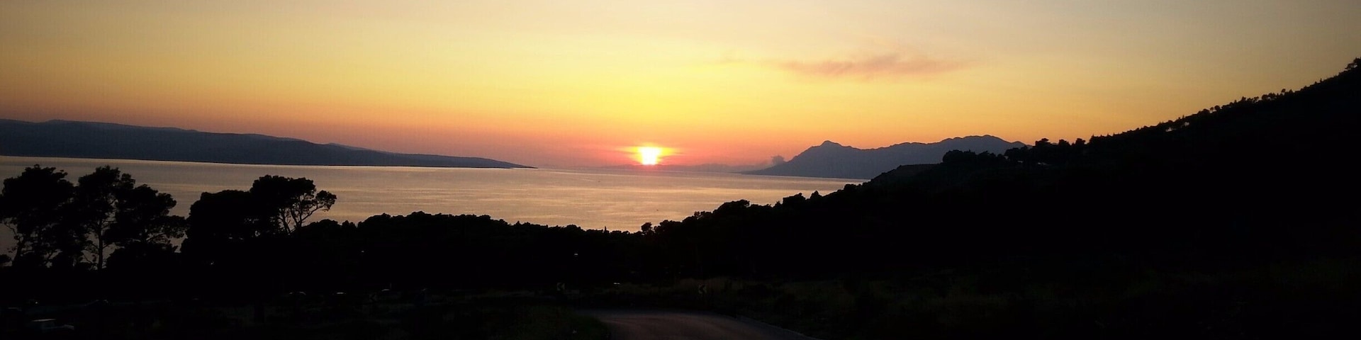 Now time for sunset in Makarska. Photo made on the street zadarska.