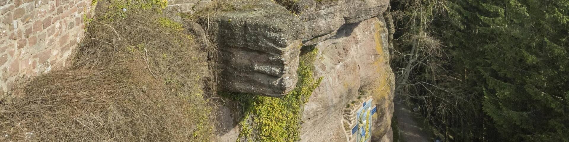Bilder vom Le Mont ste. Odile (Odilienberg im Elsaß) Blick auf den Bergabriß an der Klosterkante